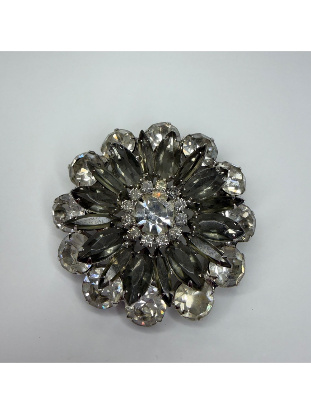 Rhinestone silver tone flower brooch vintage 50s/60s